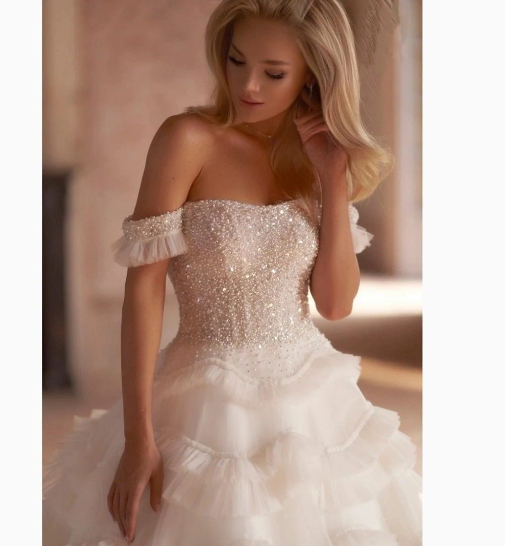 Off- Shoulder Sweetheart Frilly Princess Wedding Dress